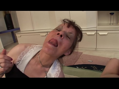 ❤️ Dua nenek dan satu kakek memiliki threesome ❤️❌ Porno di id.freepornhdonlinegay.ru ️